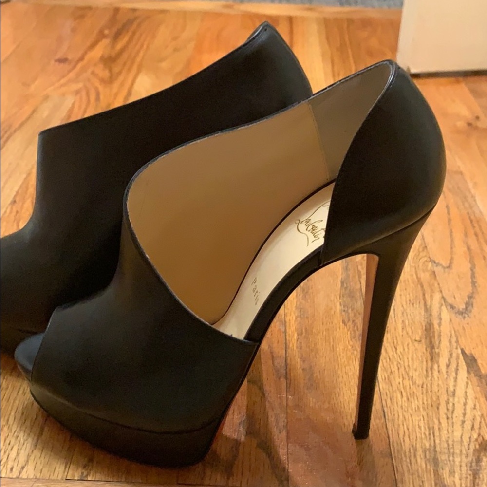 Christian Louboutin peep toe bootie size 41.